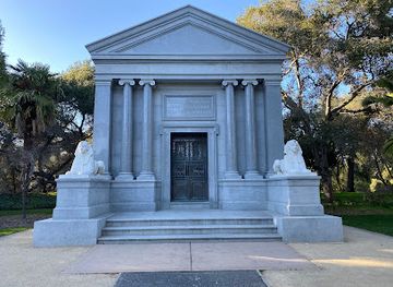 california/menlo-park/landmark/stanford-mausoleum