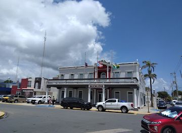 puerto-rico/luquillo/landmark/casa-alcaldia-de-luquillo
