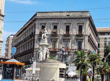 italy/taormina/landmark/piazza-stesicoro