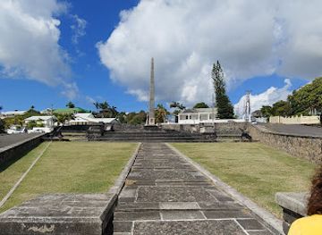 saint-kitts-and-nevis/nevis-peak/landmark/the-war-memorial