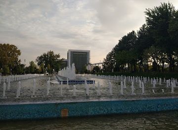 uzbekistan/angren/landmark/memorial-square