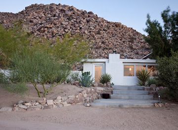 california/joshua-tree/landmark/a-z-west-house