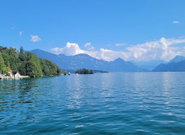 switzerland/lucerne/landmark/jesus-christ-statue