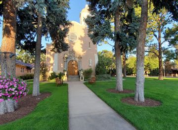 colorado/colorado-springs/landmark/pauline-memorial-chapel