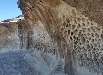 kazakhstan/eastern-kazakhstan/landmark/ushchel-ye-ybykty