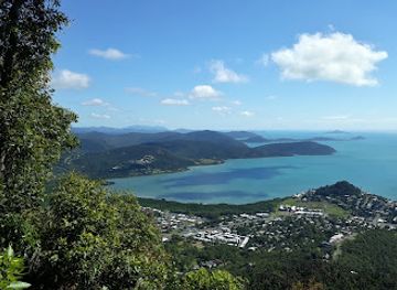 australia/airlie-beach/landmark/honeyeater-lookout-point