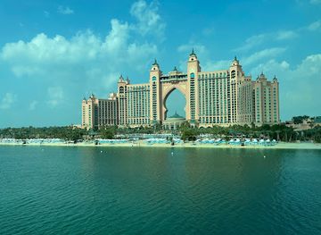 united-arab-emirates/northern-emirates/landmark/the-view-at-the-palm