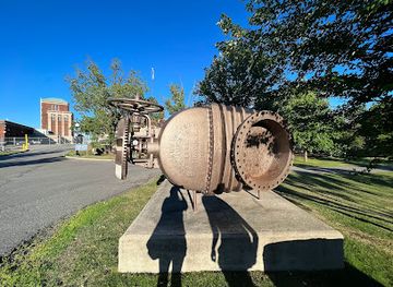 canada/ottawa-valley/landmark/giant-gate-valve