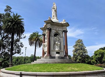 australia/eastern-victoria/landmark/queen-victoria-monument