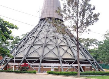 uganda/central-region/landmark/uganda-martyrs-catholic-shrine-basilica-namugongo