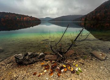 croatia/plitvice-lakes-national-park/landmark/tourist-board-of-plitvice-lakes