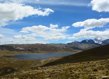 bolivia/lake-titicaca/landmark/chacaltaya