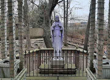 missouri/lebanon/landmark/mother-s-garden