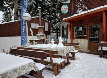 bulgaria/borovets/landmark/hunters