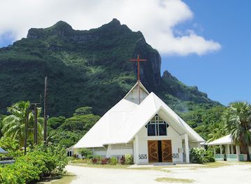 french-polynesia/bora-bora/landmark/paroisse-saint-pierre-celestin