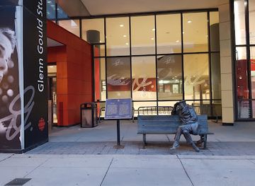 canada/toronto/entertainment-district/landmark/historic-sites-and-monuments-board-of-canada-glenn-gould-1932-to-1982