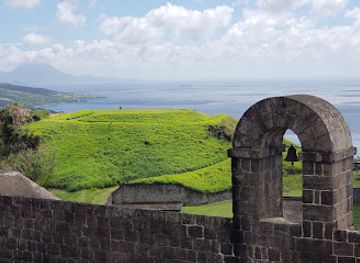 saint-kitts-and-nevis/botanical-gardens-of-nevis/landmark/brimstone-hill-fortress-national-park
