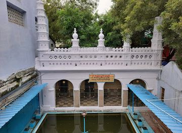 india/madurai/landmark/madurai-maqbara