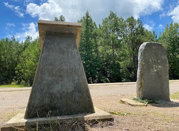 louisiana/north-louisiana/landmark/bonnie-clyde-monument