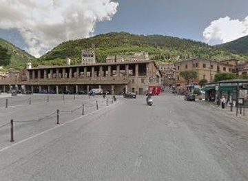 italy/assisi/landmark/piazza-dei-quaranta-martiri-3