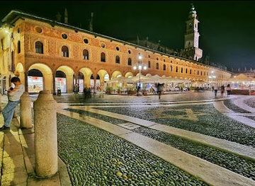 italy/milan/landmark/piazza-ducale