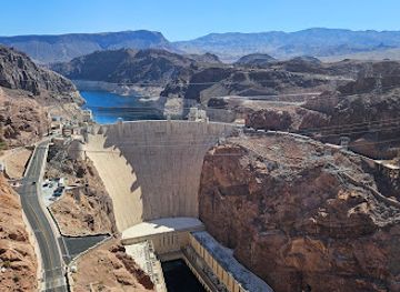 nevada/hoover-dam/landmark/hoover-dam-visitor-center
