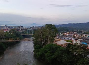 ecuador/oriente/landmark/malecon-escenico-de-tena