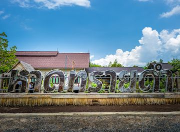 thailand/trat/landmark/black-sand-beach