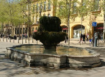 france/aix-en-provence/cours-mirabeau/landmark/fontaine-des-neuf-canons