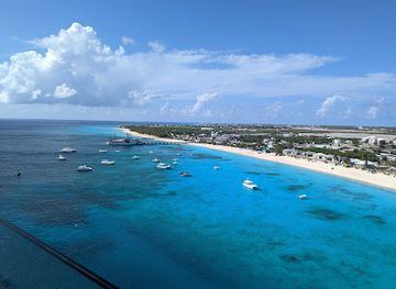 turks-and-caicos-islands/grand-turk/landmark/governor-s-beach