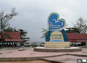 Beautiful Bays Statue