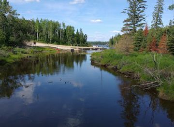 canada/cariboo/landmark/caddy-lake
