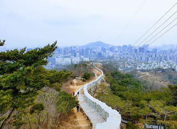 south-korea/seoul/landmark/seoul-hanyangdoseong-fortress