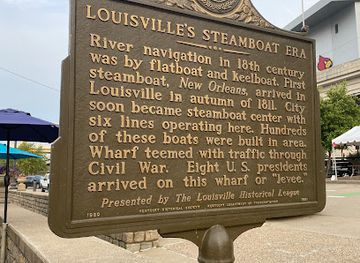 kentucky/bluegrass-region/landmark/belle-of-louisville-riverboats