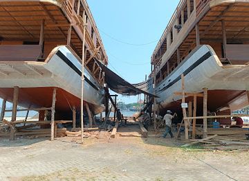 indonesia/sulawesi/landmark/pembuatan-kapal-pinisi-kota-makassar