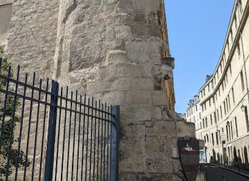 france/paris/le-marais/landmark/enceinte-de-philippe-auguste