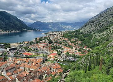 montenegro/banjani/landmark/ladder-of-kotor