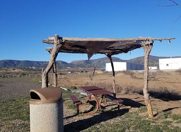 arizona/verde-valley/landmark/verde-valley-archaeology-center-native-american-heritage-pathway-parking-lot