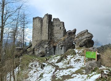 liechtenstein/alp-pradamee-trail/landmark/wildschloss