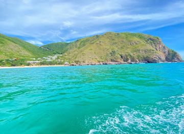 vietnam/quy-nhon/landmark/ky-co-beach