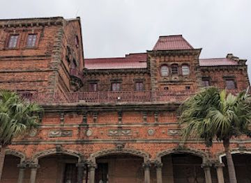 india/jammu/landmark/amar-mahal-museum-and-library