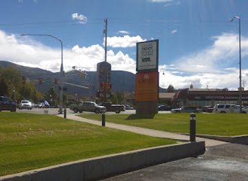 utah/cedar-city/landmark/cedar-depot-antiques-craft-mall