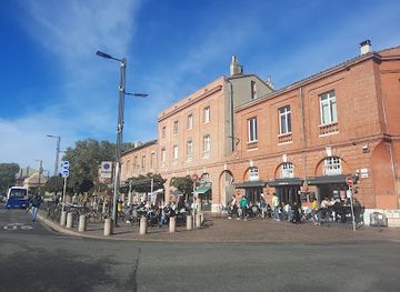 france/toulouse/saint-cyprien/landmark/place-interieure-saint-cyprien