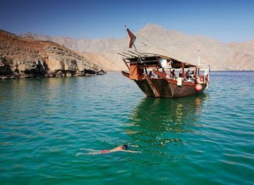 oman/musandam-governorate/landmark/dhow-cruise