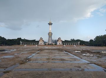 indonesia/sulawesi/landmark/tugu-religi-sultra