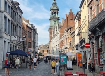 belgium/mons/landmark/porte-bonheur-de-la-cite-montoise