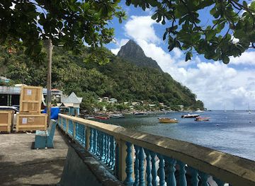 saint-lucia/soufriere/landmark/petit-peak-restaurant