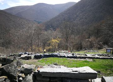 bulgaria/southeast-bulgaria/landmark/urvich-fortress