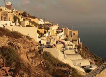 greece/santorini/fira/landmark/three-bells-of-fira