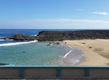 puerto-rico/manati/landmark/colmado-y-ferreteria-gonzalez-manati